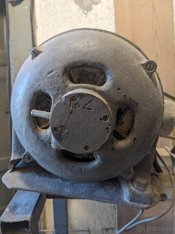 Trojfázový liatinový elektromotor SKRAT 3-4 kW – funkčný, vh - 2