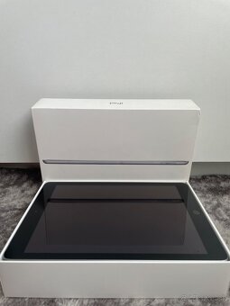iPad 5th generation 32GB Cellular - 2