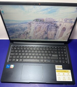 Asus VivoBook 15 X1504Z - 2