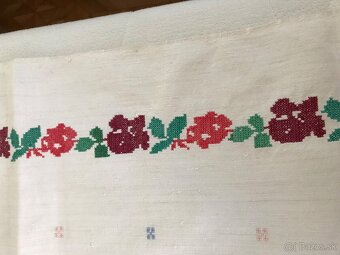 Vyšívané obrusy - 2