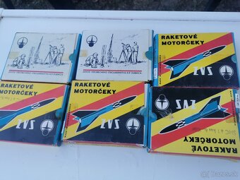 Retro raketové motorčeky - 2