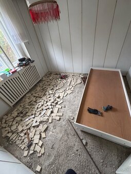 Predam postel/valenda - 2