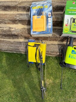 Chrbtové postrekovače – viac kusov - 2