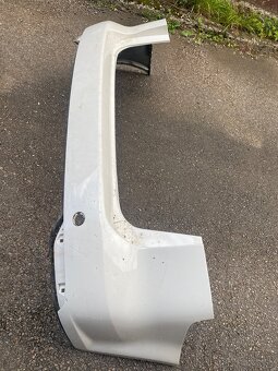 VW Touran zadny naraznik - 2