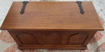 Rustikálna masivná truhla - 2