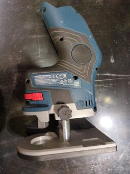 Mini frezka Bosch GKG 12V-8 - 2