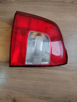 Octavia 2 combi ľavé svetlo - 2