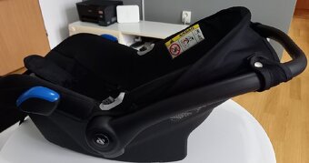 Autosedačka-vajíčko - 2