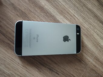 Predám IPHONE SE 32gb - 2
