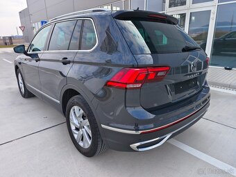 Volkswagen Tiguan 2.0 TDI EVO Elegance 4Motion DSG - 2