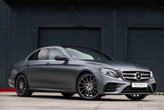 Mercedes-Benz E 220d AMG Line / Designo Magno - 2