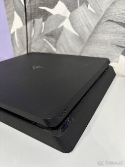 Playstation 4 - 2