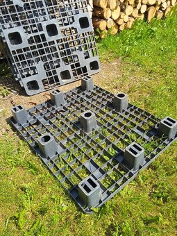Plastove palety  - 5 ks - 2
