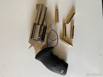 Taurus 605 375magnum - 2