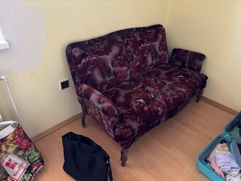 Darujem starožitne kreslo a gauč za odvoz - 2