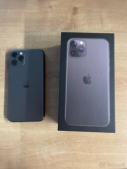 Predám iPhone 11 PRO - 2