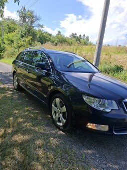 Škoda Superb Combi - 2