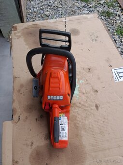 Husqvarna 135 Mark II motorova pila - 2