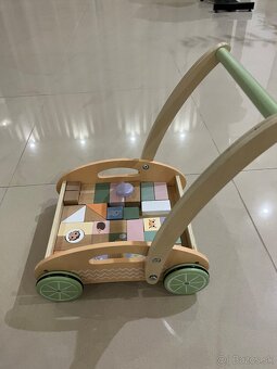Dreveny vozik - 2
