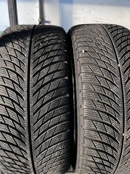 Predám zimnú sadu – Mercedes-Benz w206 alu disky 17 - 2