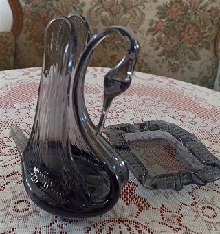 Skleneny labut + popolnik - 2