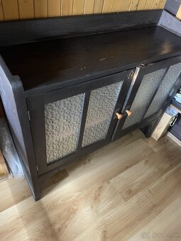 Historická 50-ročná komoda - 2