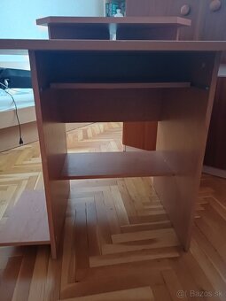 Rohovy pc stol - 2