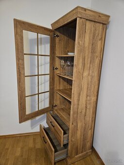 Predám vitrínu Cannes - 2