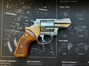 Predám revolver Taurus .38 Špeciál - 2