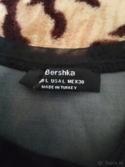 Priesvitný top s plameňmi, Bershka a ine topy a tricka - 2