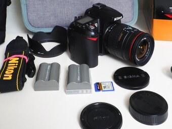 Nikon D90 s objektívom Sigma 24-70mm - 2