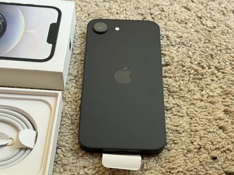 iPhone 16e 128GB - 2