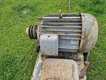 Cyrkular, motor MEZ 7,5kw - 2