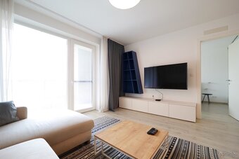 Dizajnový 2-izbový byt s loggiou v projekte Urban Residence - 2