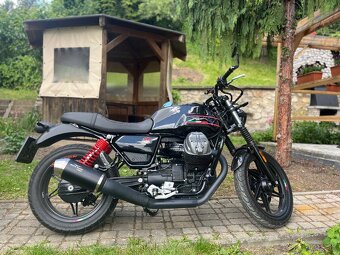 Moto guzzi V7 special edition - 2