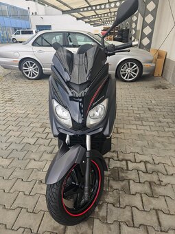 Yamaha Xmax 250 Sport - 2