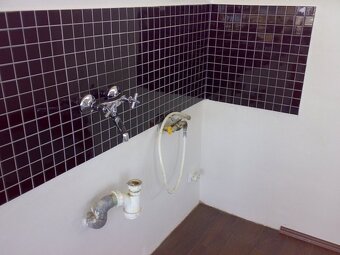 OMIETKY,STIERKY,SADROKARTONY,REKOSTRUKCIE BRATISLAVA - 2