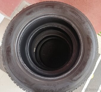 Predám zimné pneumatiky 205/60/R16 - 2