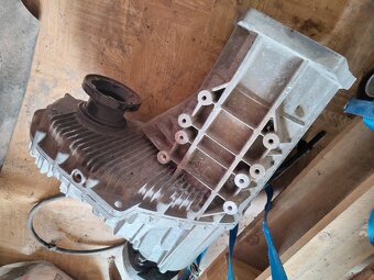 predám rozvodovku Volkswagen Touareg 0ad.341.010.k 250€ - 2
