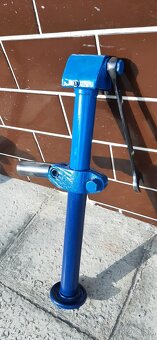 Lada Niva -Zdvihák  pre terénne autá - 2