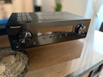 AV Pioneer VSX-534D / 5.2 - 150W na kanál - 2