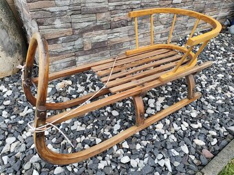 Staré retro sane - 2