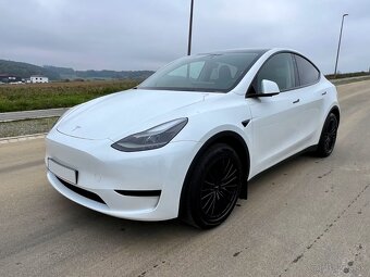 Tesla Model Y Long Range AWD (378kW) – 2023 - v záruke - 2