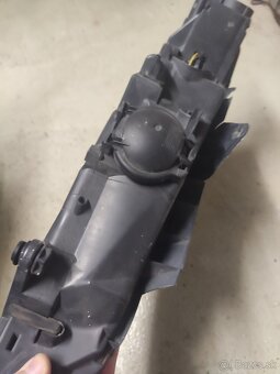 Svetlo Peugeot 406 original - 2