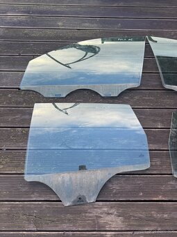 Predné a zadné posuvné okná VW Polo - 2