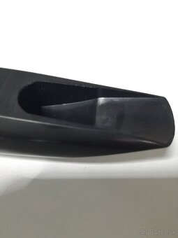 Hubička na bariton saxofón - 2