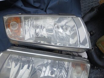 Predám predné svetlá škoda fabia 1 - 2