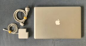 PREDÁM - apple MacBook PRO 17”, model A1297 - REZERVOVANÝ - 2