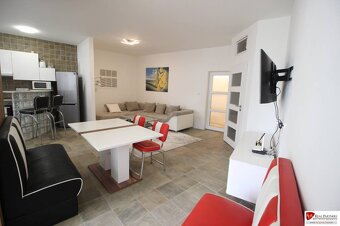 REB.sk prenájom 3 izb. byt (120m2) + terasa v rodinnom dome - 2