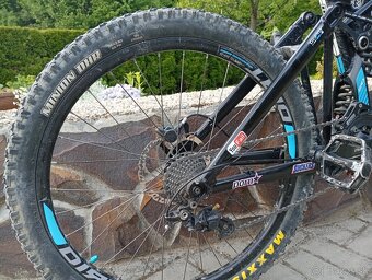 PREDÁM CELOODPRUŽENÝ BICYKEL CTM MONS 1.0 DH BIKE - 2